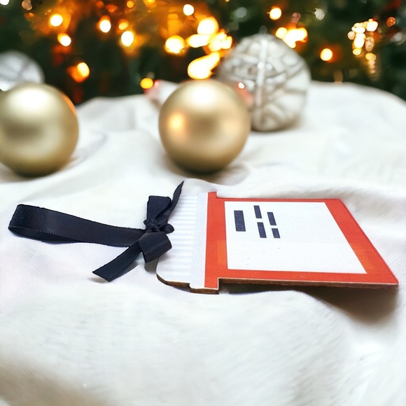 Handmade 2024 Prescription Bottle Ornament - Personalized Pharmacist Fun Gift! - Picture 3 of 9